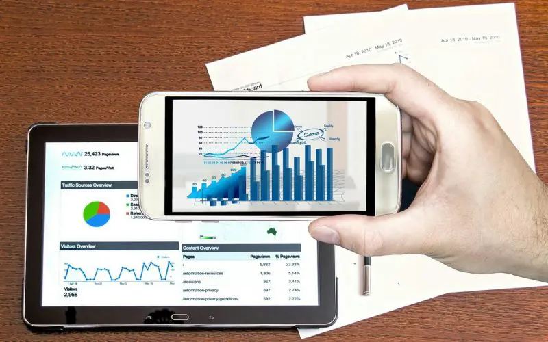 Solutions d’analyse de données : un guide pratique pour minimiser le travail