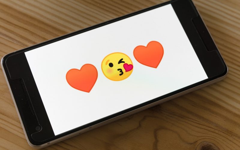 Différents emojis sur nos appareils