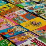 Lire des bandes dessinées