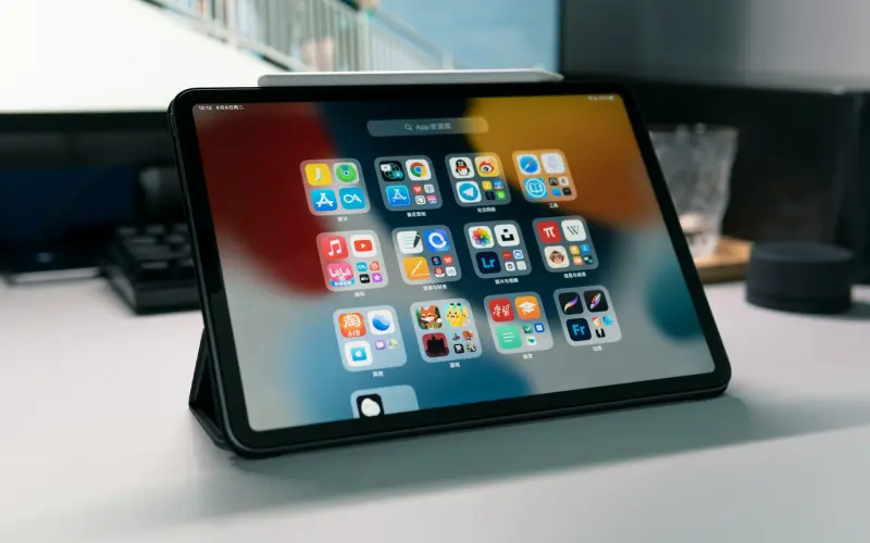 Choisir sa tablette pour un usage professionnel : critères et conseils pratiques